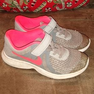 Girls nike shoes pink, grey. Size 2.5y